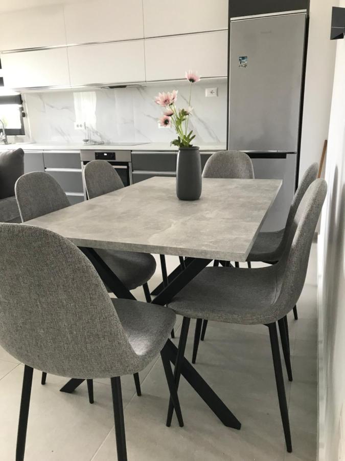 Lux Apartamento Sarandë